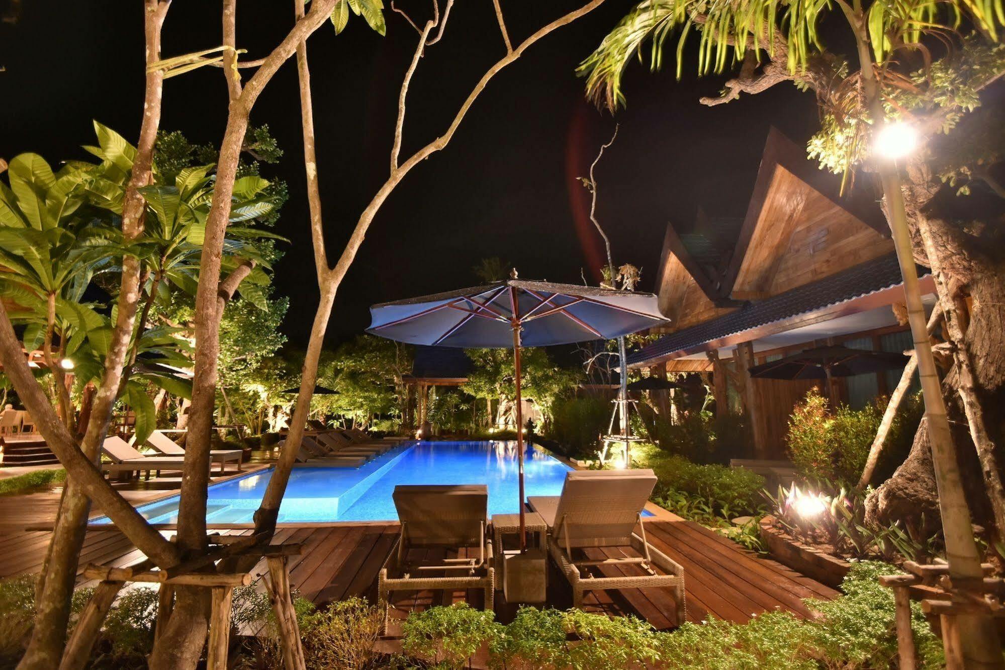 The Nine Thipthara Klongson Resort Ban Nong Thale Eksteriør bilde